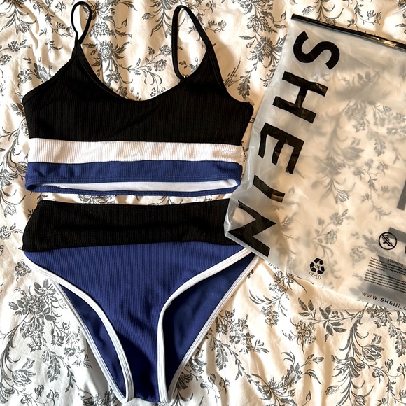 Shein Bathing suit - Picture 1 of 1